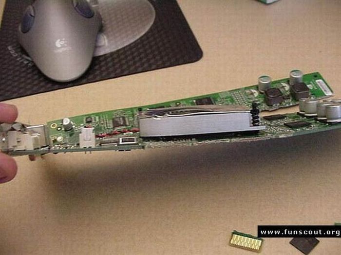 Never order new graphic card via mail (19 pics)