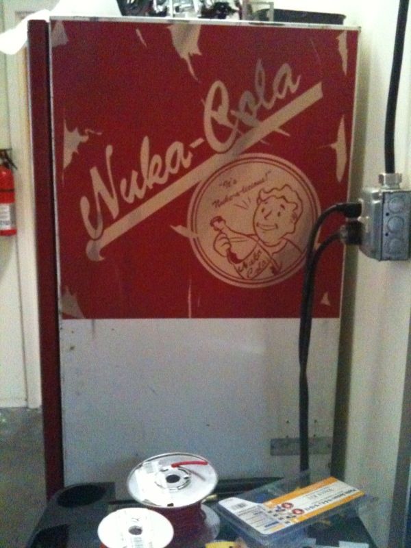Nuka Cola Vending Machine (7 pics)