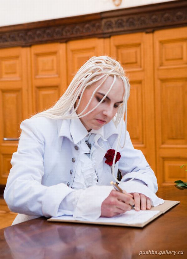 Goth Wedding in Russia (33 pics)