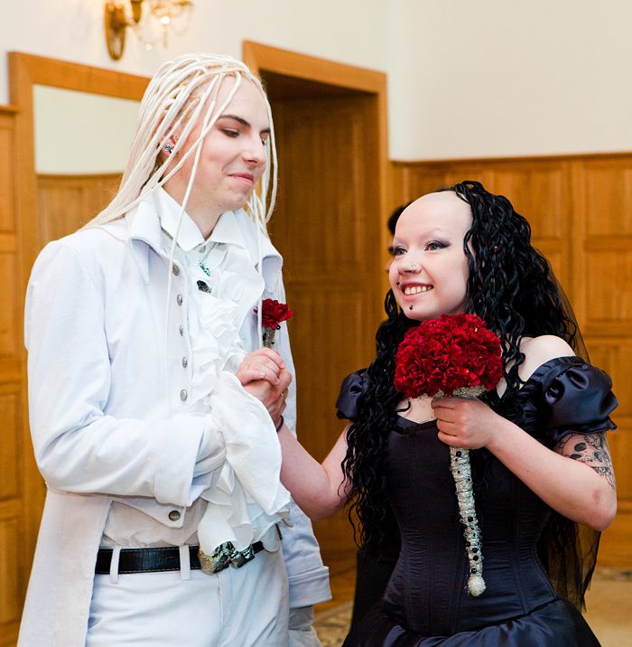 Goth Wedding in Russia (33 pics)