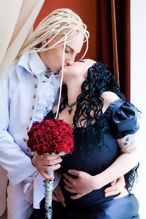 Goth Wedding in Russia (33 pics)