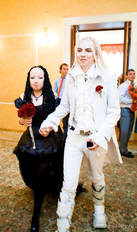 Goth Wedding in Russia (33 pics)