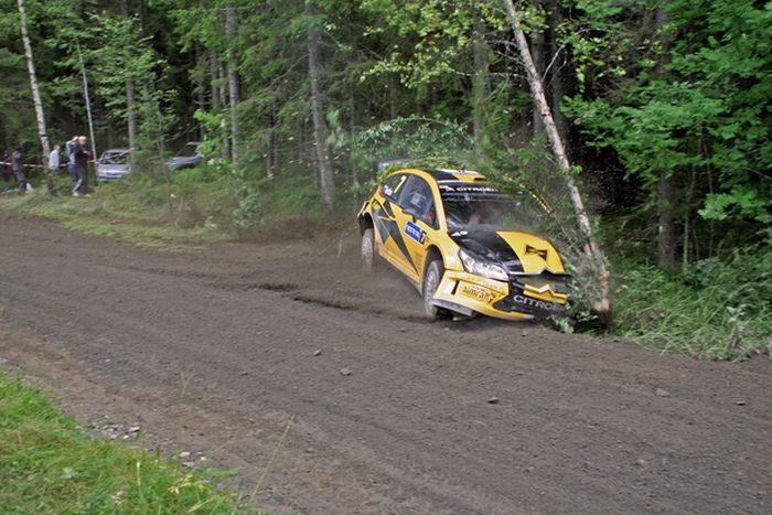 The best car jump at the Neste Rally Finland (15 pics)
