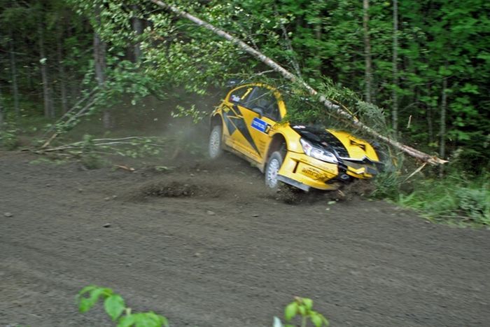 The best car jump at the Neste Rally Finland (15 pics)