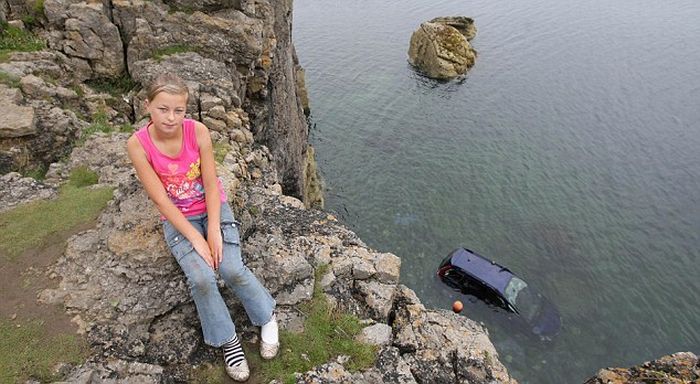An 11-year-old girl who cheated death (3 pics)