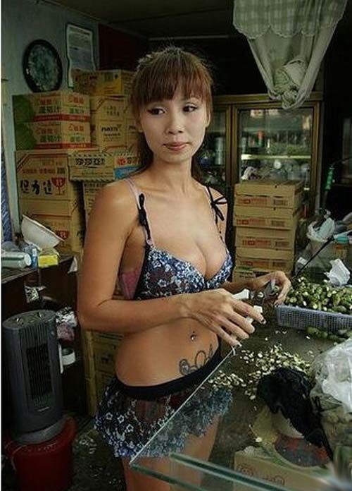 Betel Nut Beauties of Taiwan (51 pics)