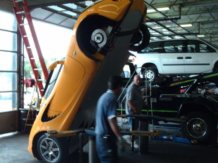 How to wreck a Lotus Elise (21 pics)
