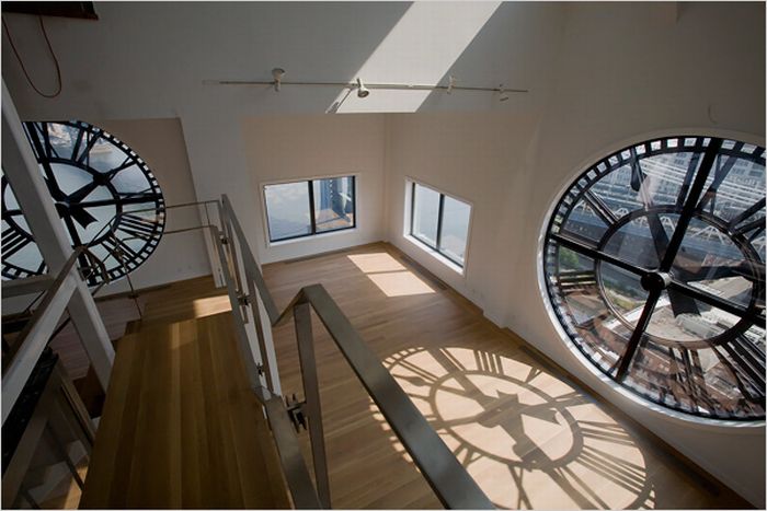 Clock Apartments  (13 pics)