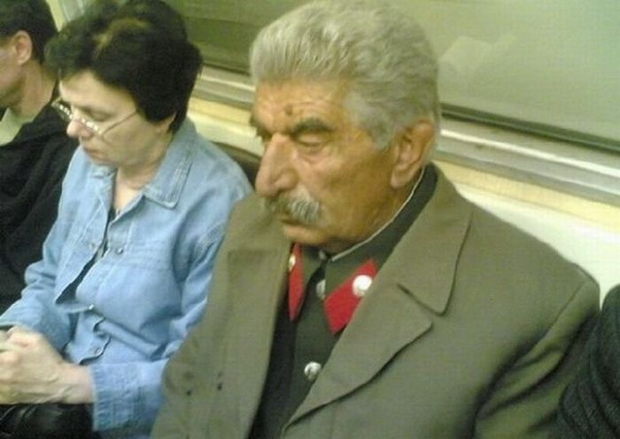 Once upon a time in subway (57 pics)