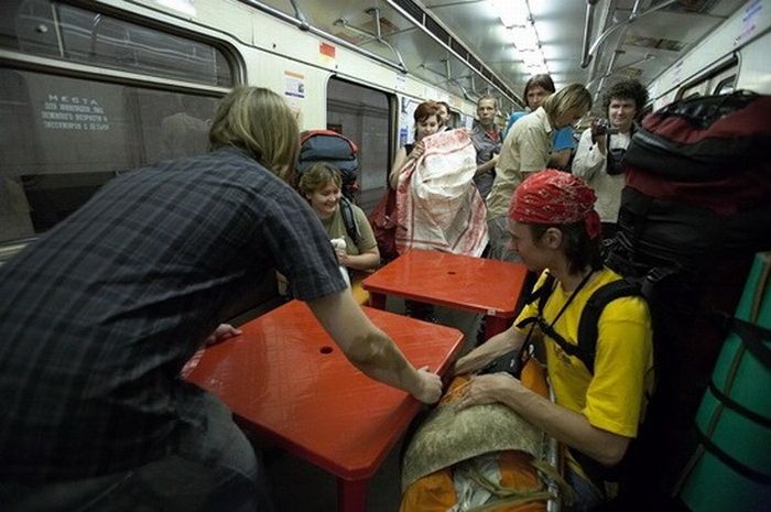 Once upon a time in subway (57 pics)