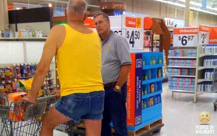 Funny and strange people in Wal-Mart  (35 pics)