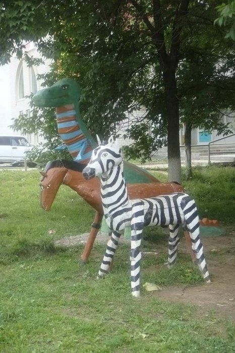 Creepy Playground (38 pics)