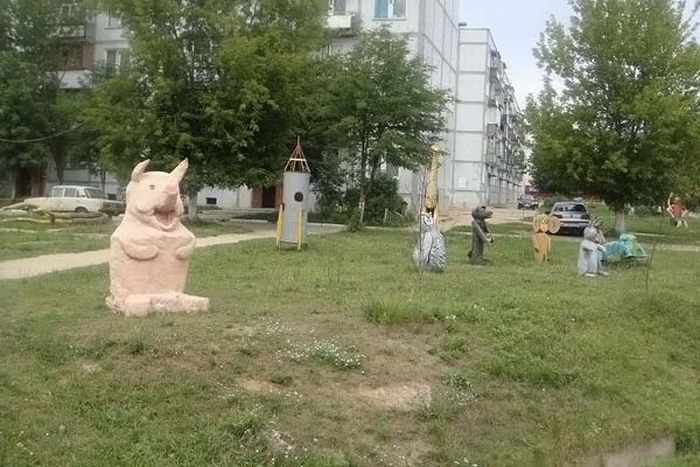 Creepy Playground (38 pics)