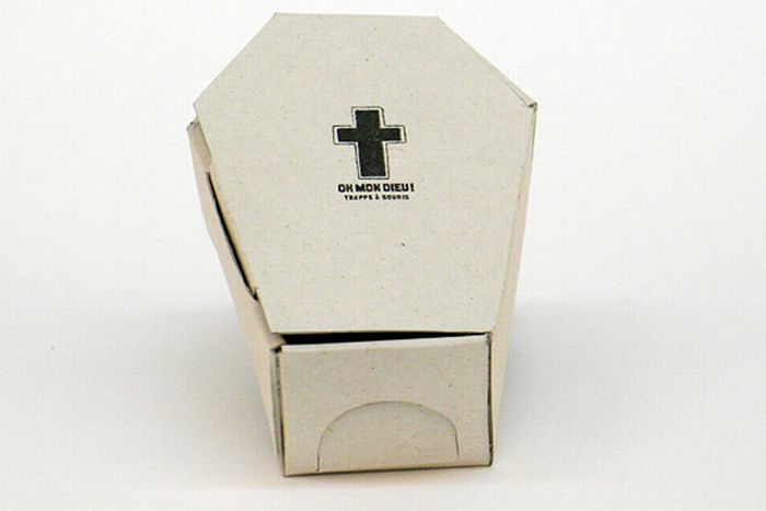 Coffin shaped mousetrap (4 pics)