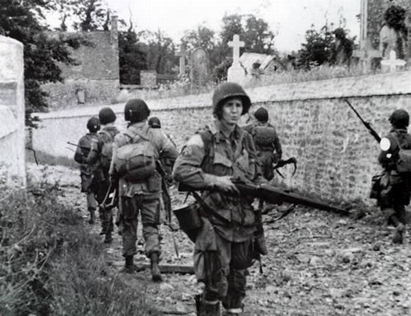 Normandy 1944. Then and Now (204 pics)