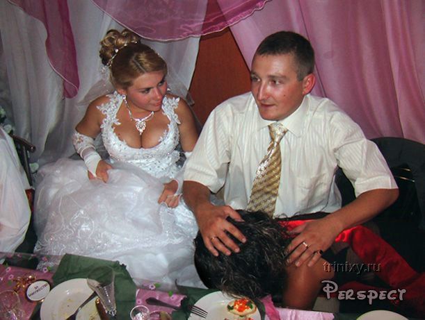 Top 100 photos that will never make it to the wedding album