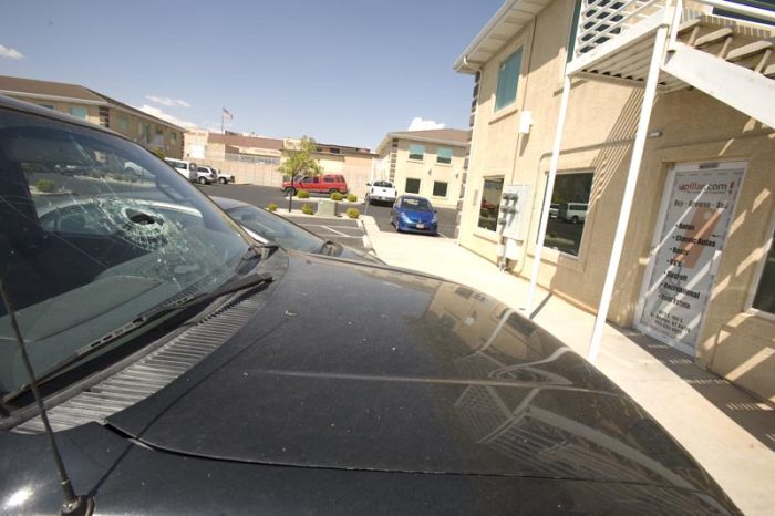 Don't leave canned air in a vehicle  (22 pics)