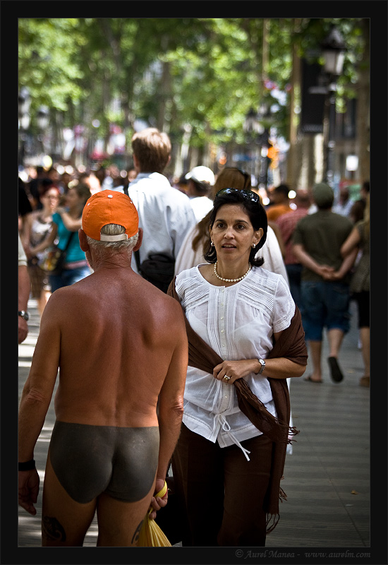 Naked tattooed old man walking around  (20 pics)