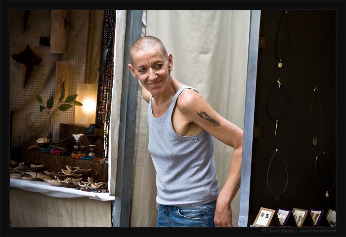 Naked tattooed old man walking around  (20 pics)