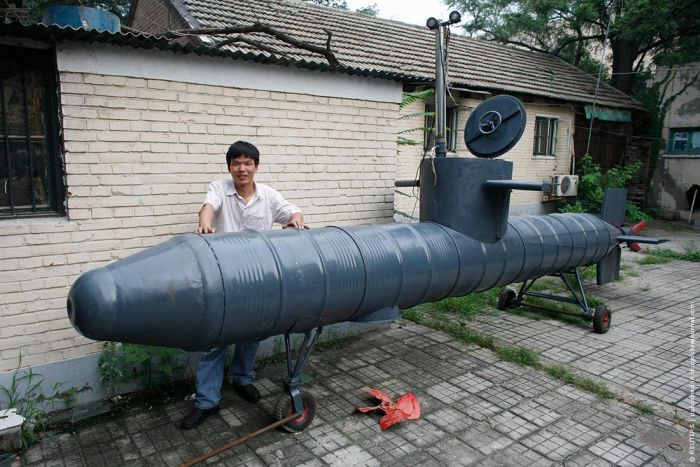 Self-made submarine (4 pics)
