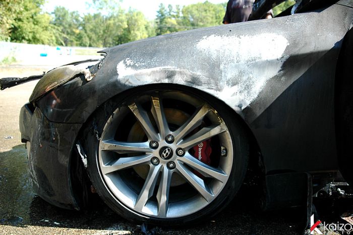 Hyundai Genesis Coupe didn't survive a drifting competition (25 pics)