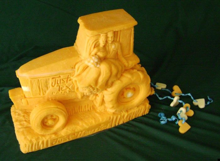 Amazing cheese sculptures (24 pics)