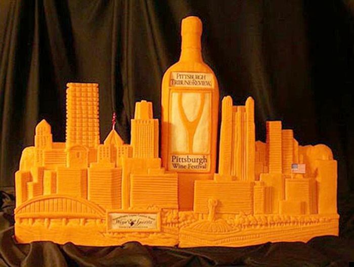 Amazing cheese sculptures (24 pics)