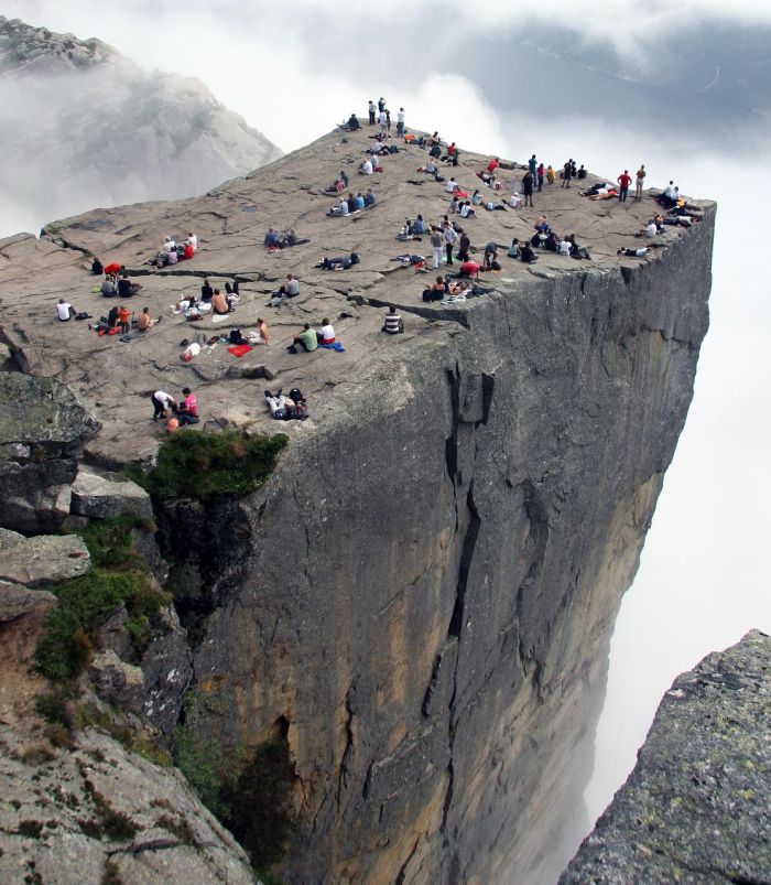 Acid picdump (96 pics)