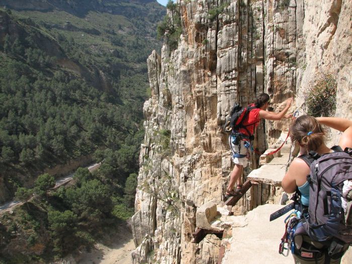 Caminito del Rey - very dangerous route (19 pics)