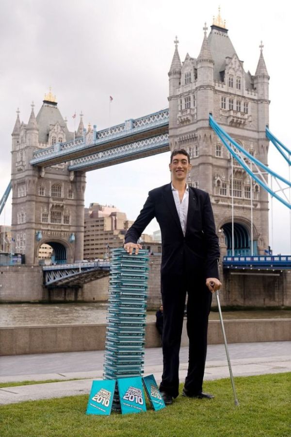 Sultan Kosen world's tallest man (26 pics)