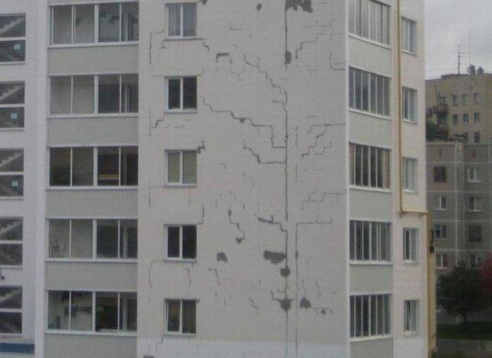 How it is built in Russia (6 pics)
