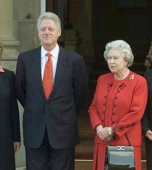 Queen Elizabeth II And US Presidents (11 pics)