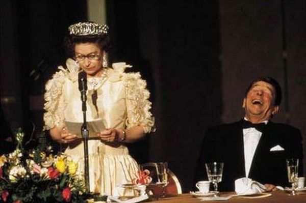 Queen Elizabeth II And US Presidents (11 pics)