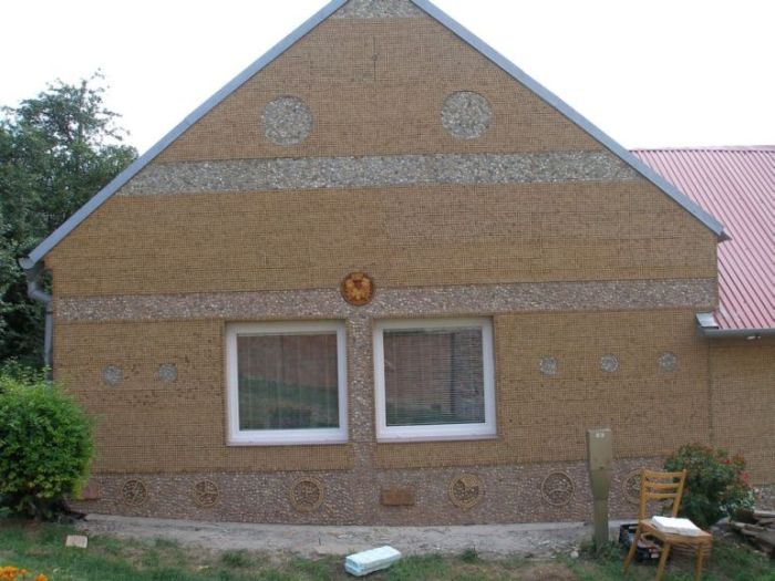 House Made of Corks (10 pics)