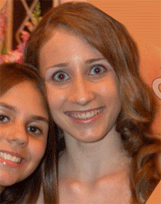 People with the same facial expression in all photos (7 pics)