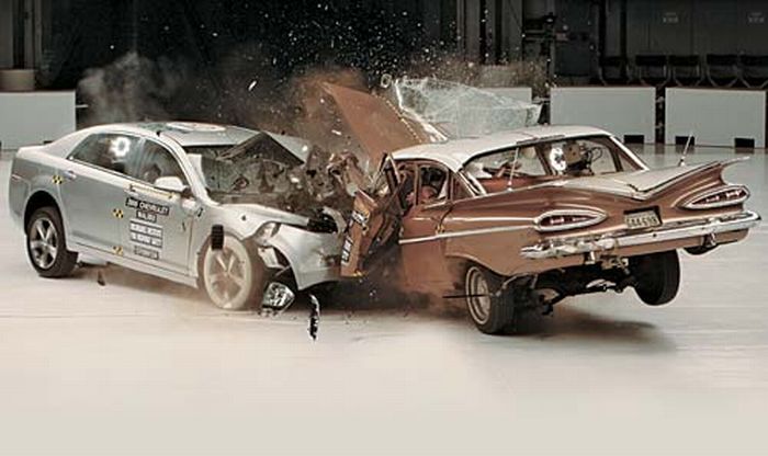 '09 Chevy Malibu vs. '59 Chevrolet Bel Air (7 pics)