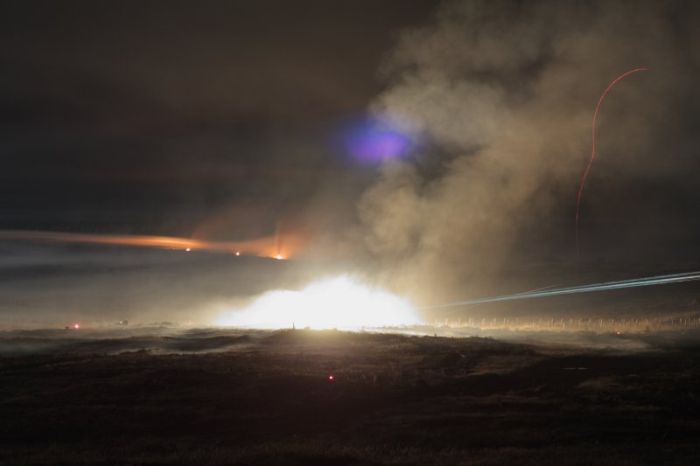 Military Maneuvers At Night in Russia (20 pics)