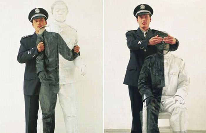 The invisible man Liu Bolin (18 pics)