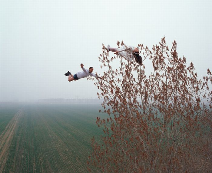 Free Falling By Li Wei (60 pics)