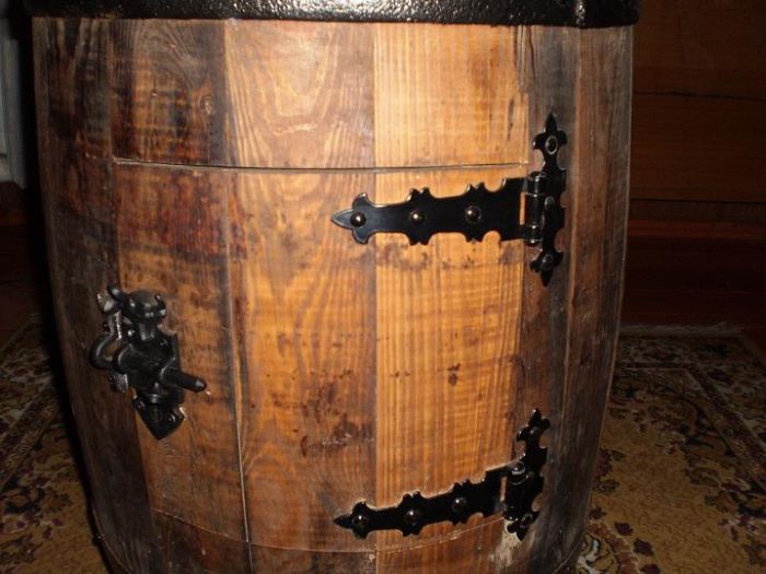 Fridge In A Barrel (11 pics)