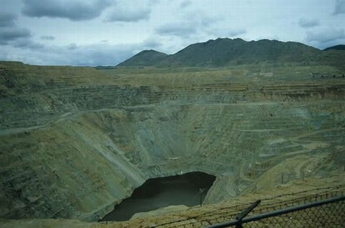 Berkeley Pit – the most dangerous and toxic lake (7 pics)