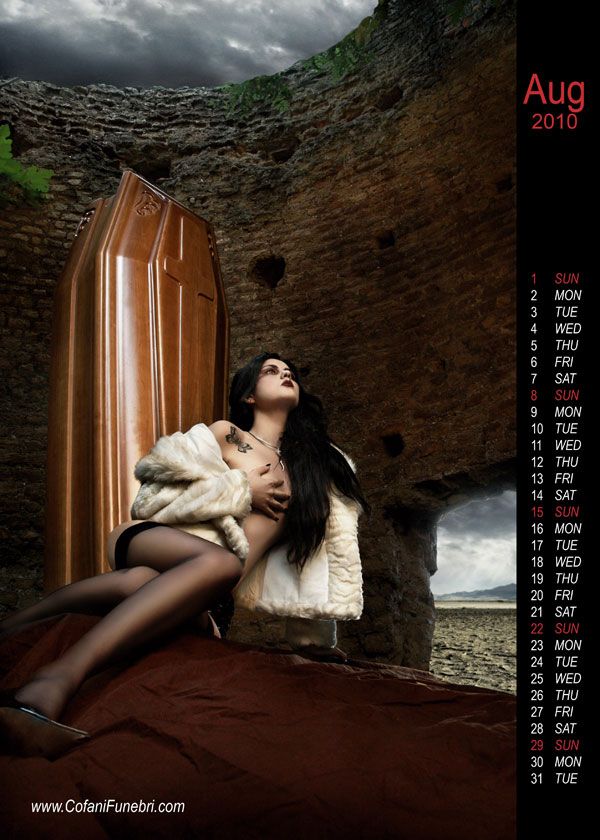 Sexy Calendar By Coffin Maker Cofanifunebri (10 pics)