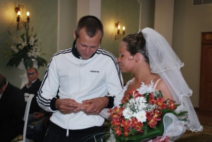 Strange Wedding in Russia (20 pics)