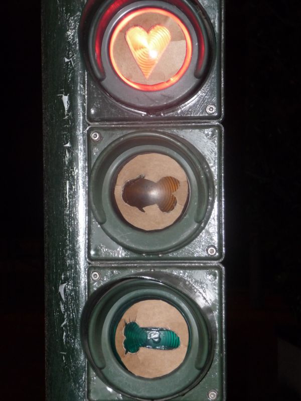 What can we do with traffic lights? (3 pics)