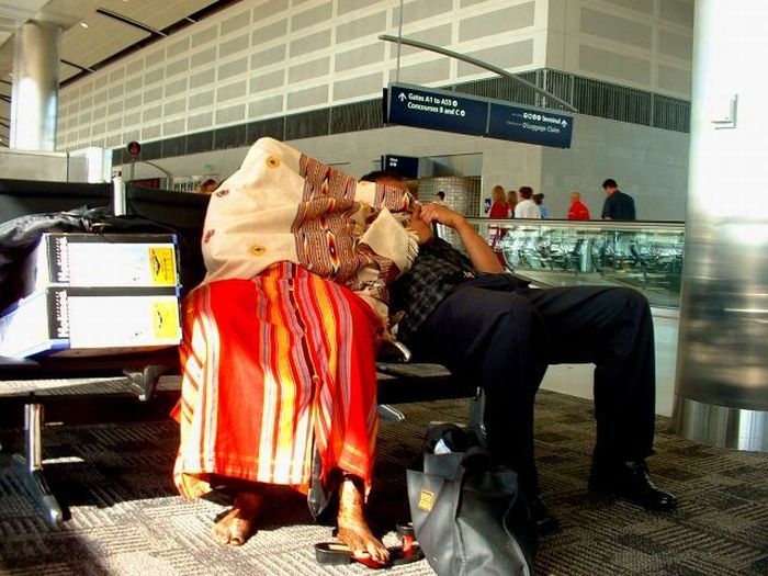 That's Why I Hate Airports (35 pics)