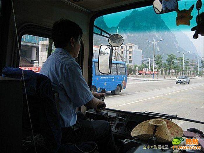 Crazy Bus Driver (6 pics)