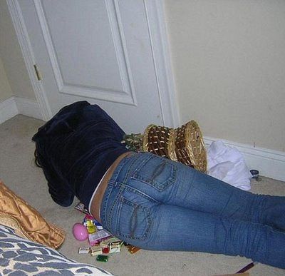 Passed Out Girls 153 Pics 