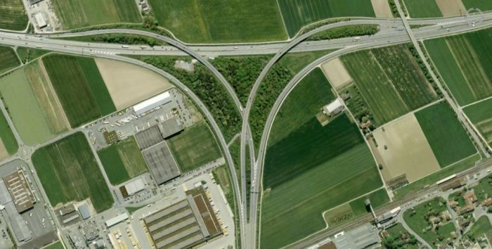 Amazing Freeway Interchanges (23 pics)