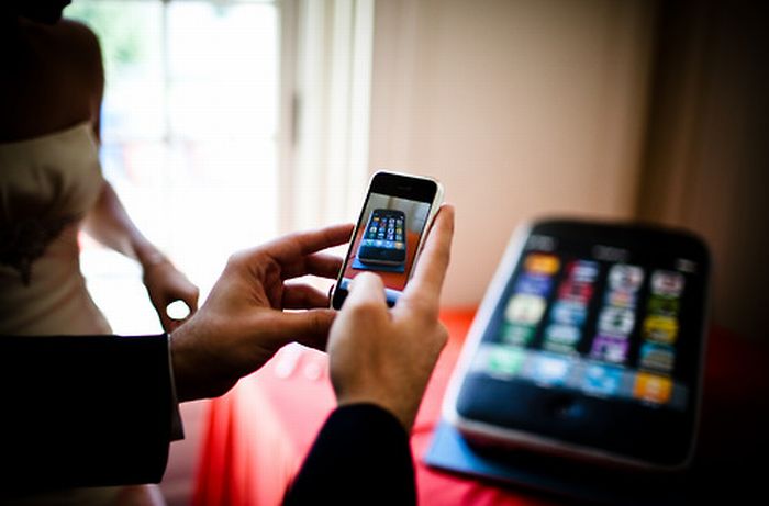 iPhone Wedding Cake (9 pics)