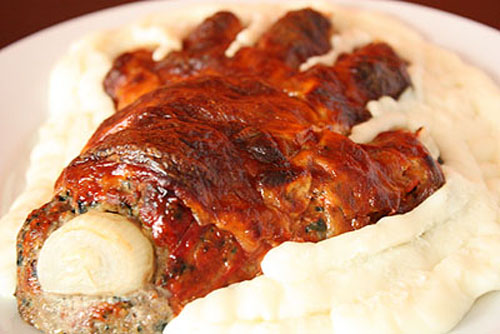 How to Make a Meat Hand for Halloween (30 pics)